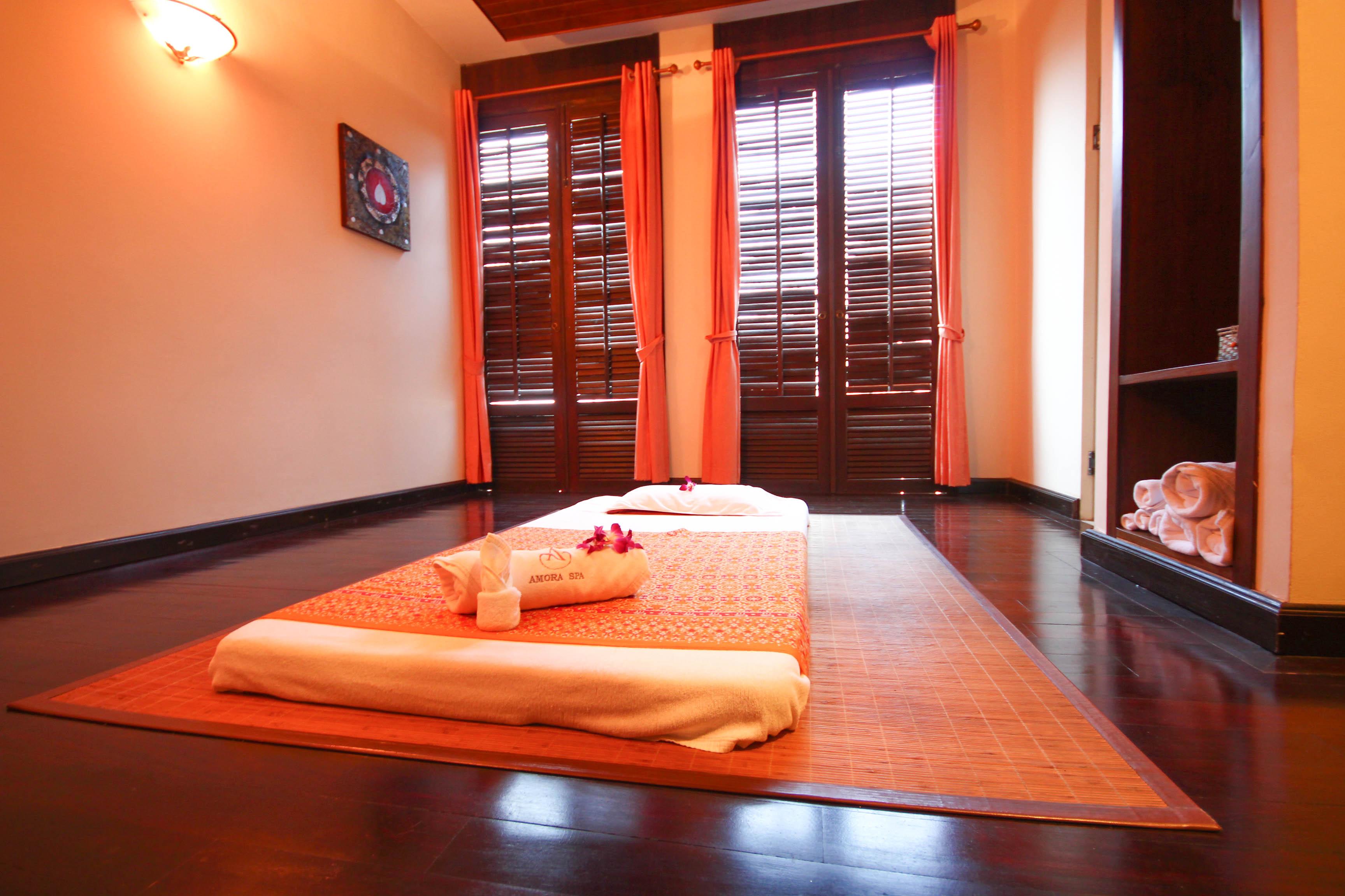 Amora Thapae Hotel Чиангмай Экстерьер фото
